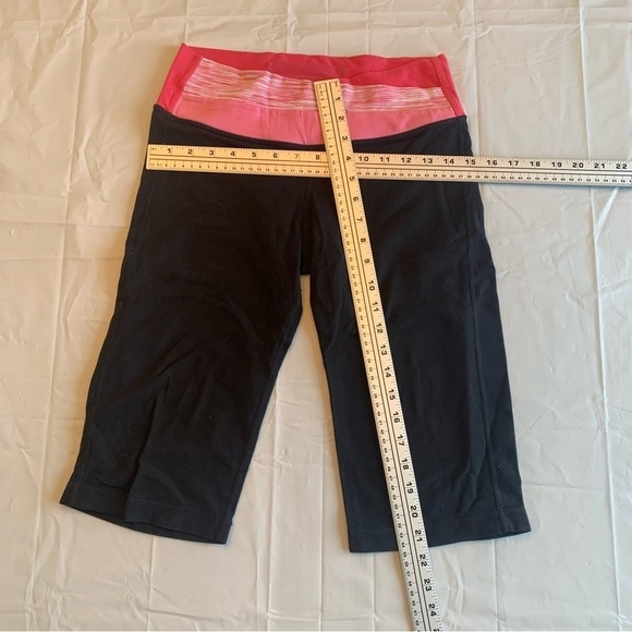 Lululemon capris pink and black size 6 - Picture 12 of 12